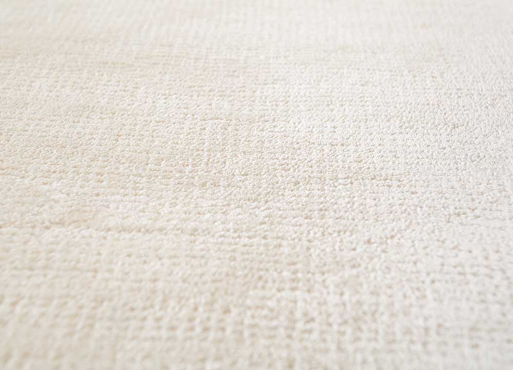 basis ivory viscose hand loom Rug - CloseUp